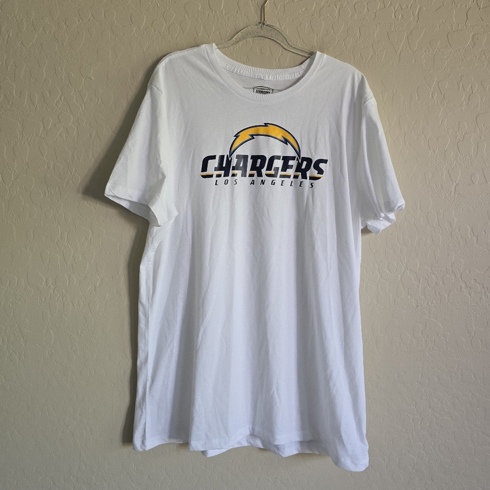 LA Chargers White Men's T-shirt Size XLT Tall‎ The Foundry Supply
